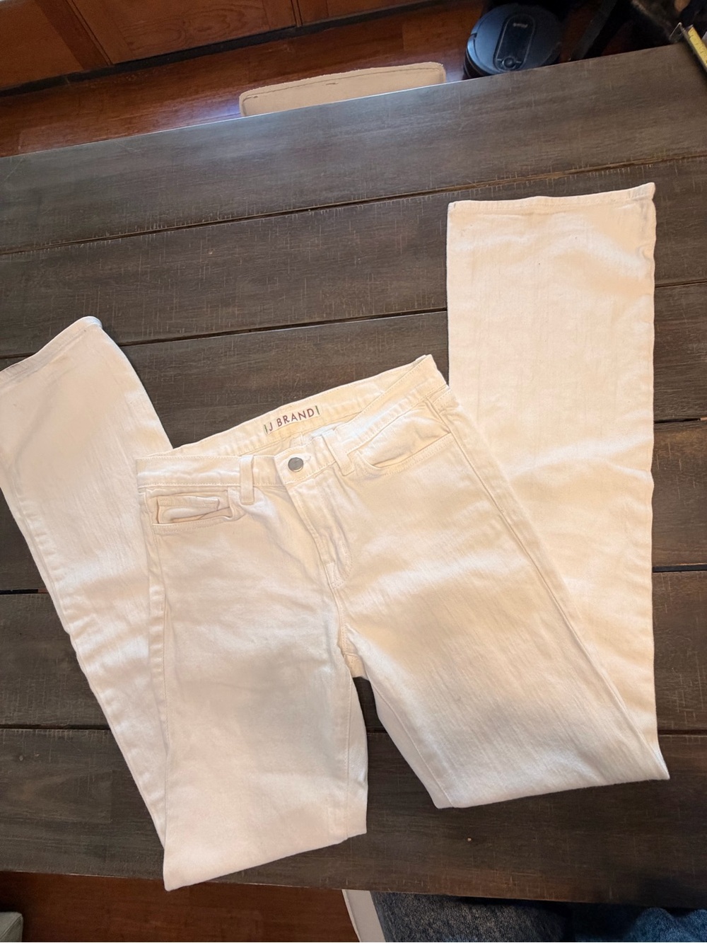 J Brand White Jeans - sz28 Bootleg Hem